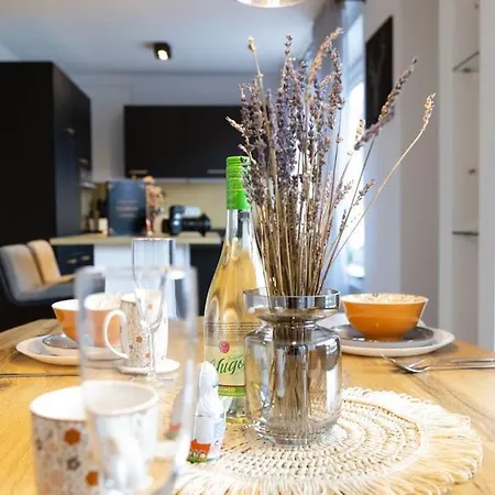 Stilvolle Stadtwohnung Apartment *