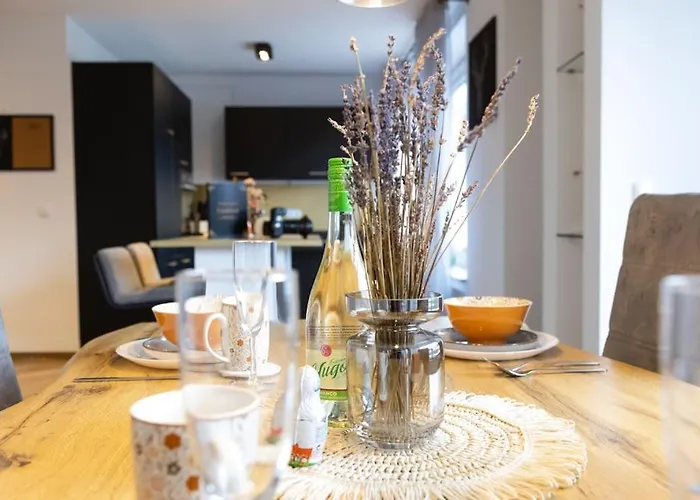 Stilvolle Stadtwohnung Διαμέρισμα *